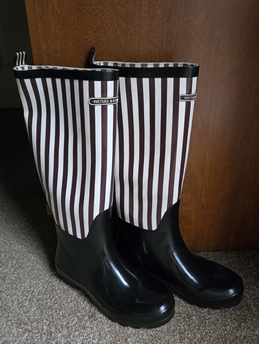 Henri Bendel striped rain boots sz 8. EUC.